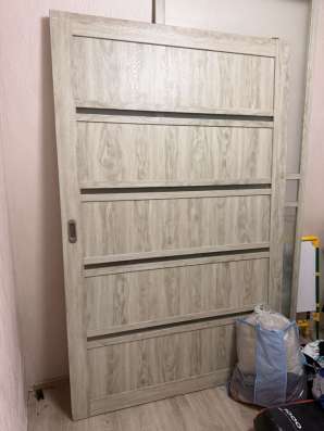 Продам дверь раздвижную не дорого