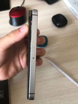 Apple se2016