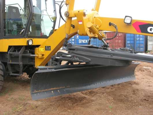 Автогрейдер XCMG GR165 в Якутске фото 4