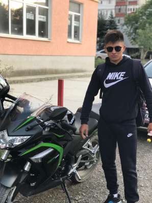 Davyd, 21 год, хочет познакомиться