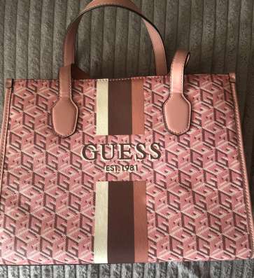 Сумка Guess