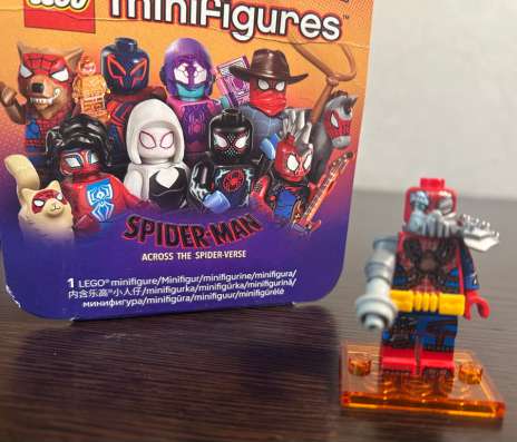 Лего minifigures 71050.Киборг женщина -паук