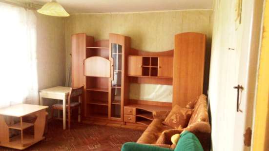 Продам однокомнатную квартиру в г.Симферополь.realty_mapper2.living_space_squareЭтаж 4.Есть Балкон.