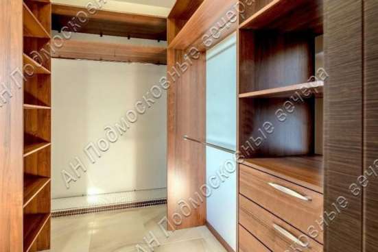 Продам коттедж в Москва.Жилая площадь 300  кв.м.Есть Канализация, Газ. в Москве фото 8