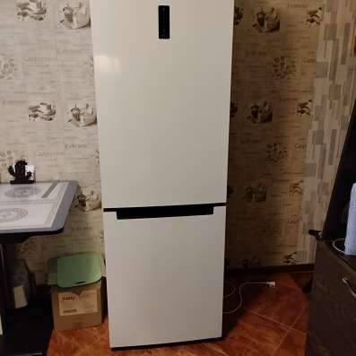 Холодильник INDESIT DF 5200 W