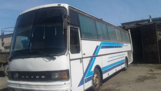 Автобус Setra 215