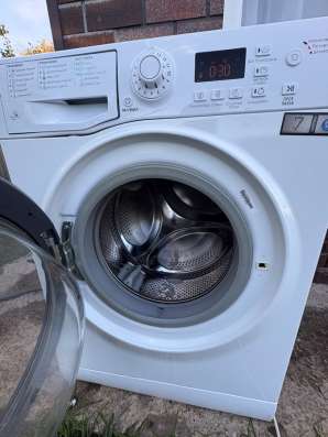 Стиральная машина Hotpoint-Ariston 7кг