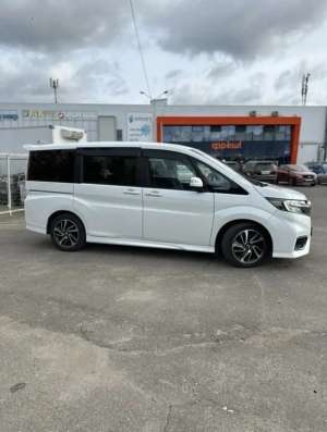 Honda Stepwgn в Краснодаре фото 7