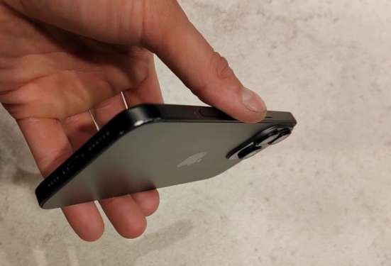 iPhone 16 pro max 512gb sim +esim в Москве фото 5