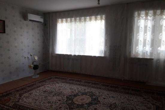Продам двухкомнатную квартиру в Краснодар.Жилая площадь 71  кв.м.Этаж 1.
