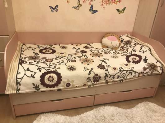 Срочно продам комплект в детскую в Пензе
