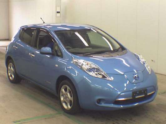 Nissan Leaf электромобиль