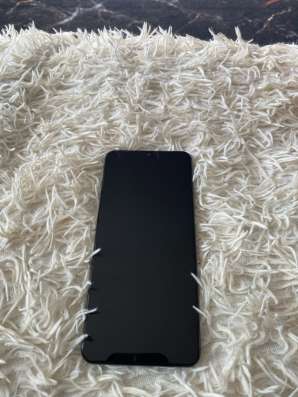Продаю телефон Realme  128 гб