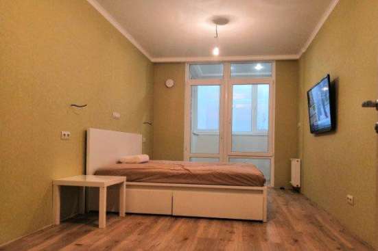 Продам однокомнатную квартиру в Краснодар.Жилая площадь 54  кв.м.Этаж 8.Дом монолитный.