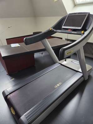 Беговая дорожка Technogym