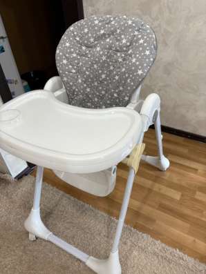 Стул для кормления детский