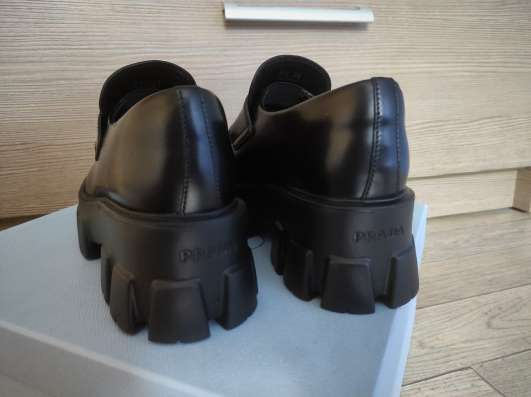 Prada Monolith Loafers фото 5