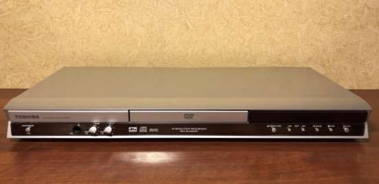 DVD-плеер TOSHIBA SD-K390