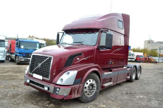 VOLVO VNL 64T