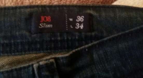 Джинсы Armani в Москве
