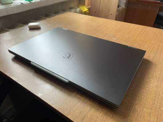 Ноутбук msi cyborg 17