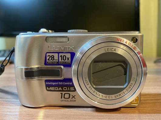 Фотоаппарат LUMIX DMC- TZ3. 7.2 мпикс