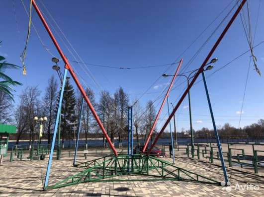 Аттракцион Тарзанка (Кенгуру) на четыре батутных места