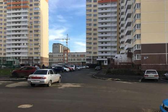 Продам трехкомнатную квартиру в Краснодар.Жилая площадь 82  кв.м.Этаж 3. в Краснодаре