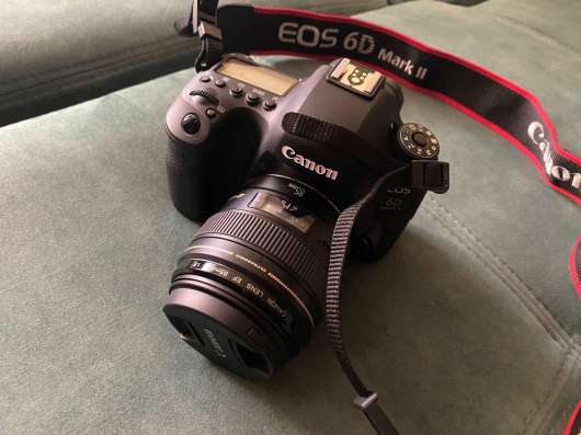 Фотоаппарат Canon EOS 6D Mark II