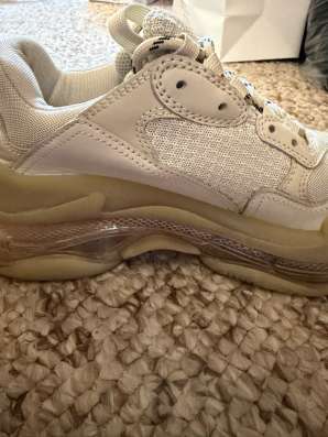 Кроссовки BALENCIAGA triple s в Находке