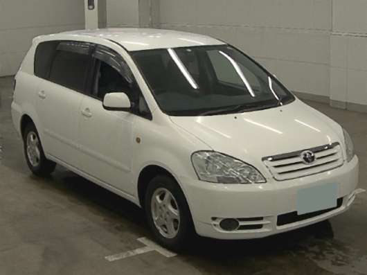 Toyota Ipsum
