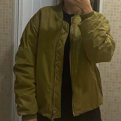 Бомбер Zarina