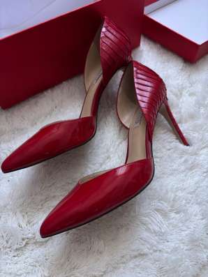Туфли от бренда Aidini
