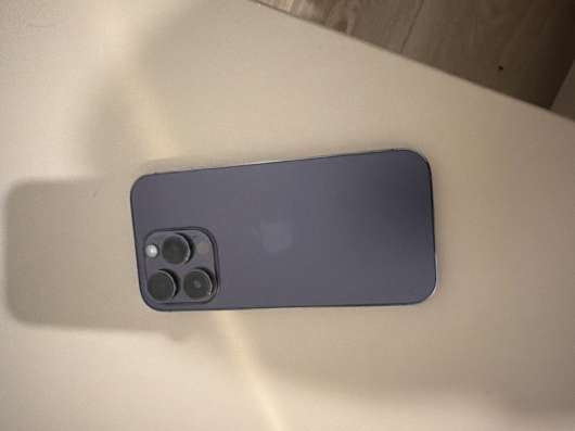 Продаётся iPhone 14 Pro в Видном