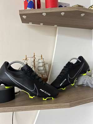 Бутсы Nike