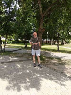 Олег, 60 лет, хочет пообщаться
