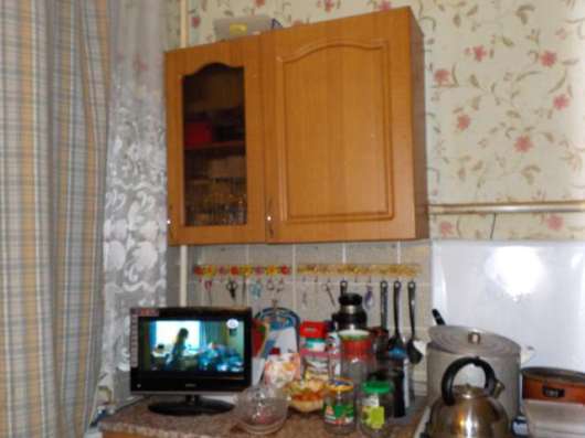 Продам двухкомнатную квартиру в Воскресенске. Жилая площадь 45 кв.м. Этаж 2. Дом кирпичный.