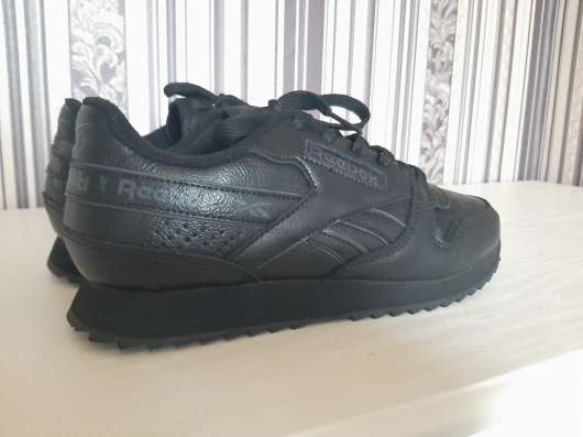 Reebok classic black ⚫ ?