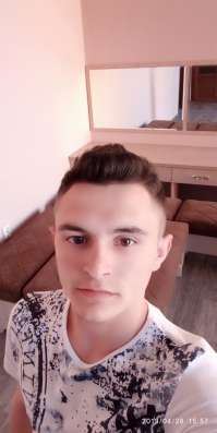 Maks, 20 лет, хочет пообщаться