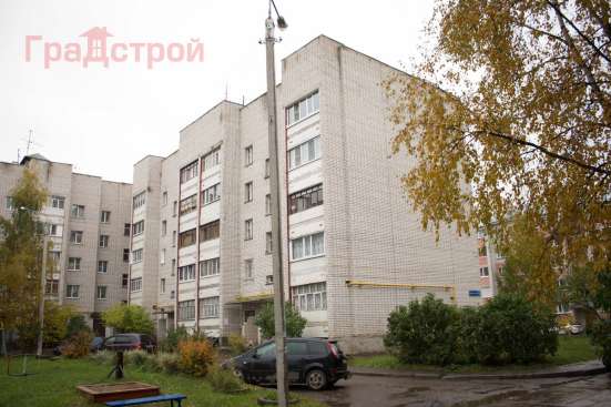 Продам однокомнатную квартиру в Вологда.Жилая площадь 32,30  кв.м.Дом кирпичный.Есть Балкон. в Вологде