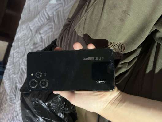 Продаю телефон рабочий  редми 12 в Махачкале