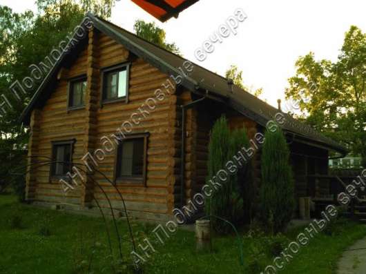 Продам коттедж в Москва.Жилая площадь 180  кв.м.Есть Электричество.