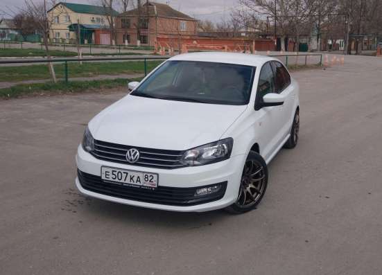 СРОЧНО продам автомобиль Volkswagen Polo