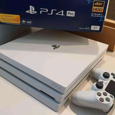 Sony PlayStation 4 pro 1Tb