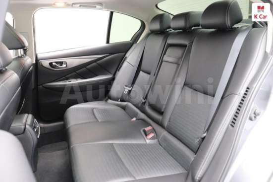 Infiniti Q50 в Владивостоке фото 7