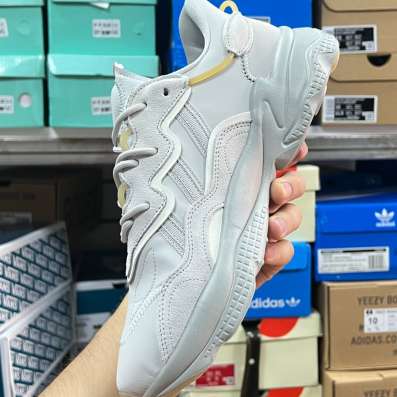 Кроссовки adidas, белые в Москве фото 3