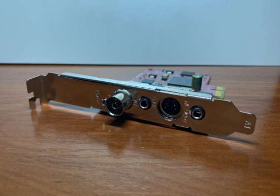 TV-тюнер AVerMedia AVerTV Ultra PCI-E RDS (H777) в Москве фото 4