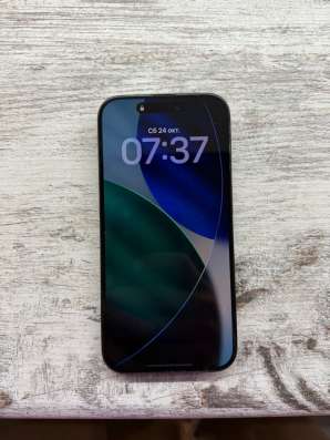 Продаю iPhone15 pro