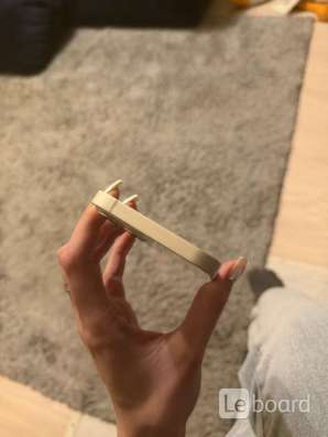 Продам iPhone 13 в отличном состоянии.