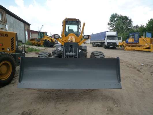 Автогрейдер XCMG GR215A в Якутске фото 4